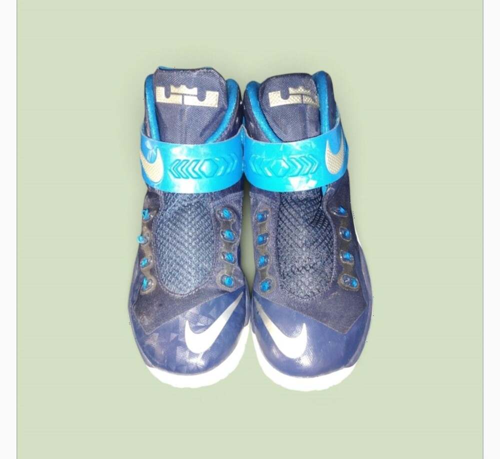 Nike Zoom Soldier VIII Size 10 Midnight Navy Basketball Shoes